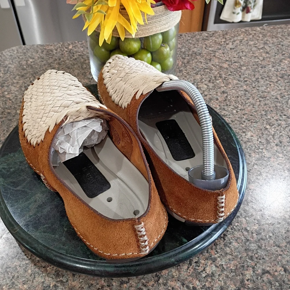 Nike Considered Mule Size 9